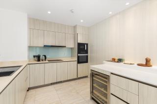 Luxurious Beachfront Penthouse - Phuket - 3