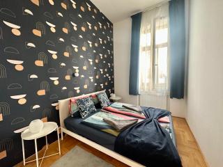 Design Apartment by Chivi in GOZSDU #freeparking - Budapest - 6