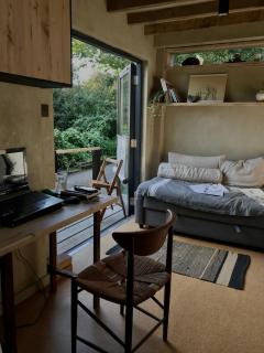 Quiet Cabin with green view - 8