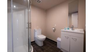 3 Bed Room downstairs house with Private entrance - 0