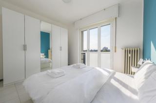 Easy Parking - 5 Min to Metro - Balcony - Quiet - Milan - 8