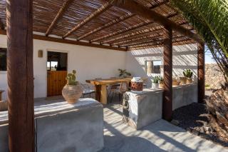 Rustic Chalet with pool in Lajares center - 6