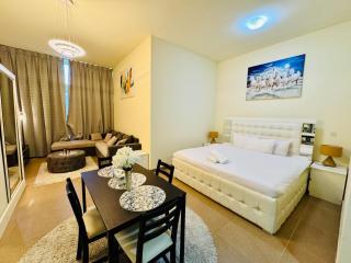 Premium Large Studio in Hamilton residency business bay Marasi Drive Dubai - 7