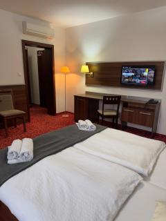 Hotel Barbakan - Trnava - 6
