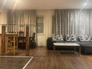 AmR LuxE - Bucharest - 6