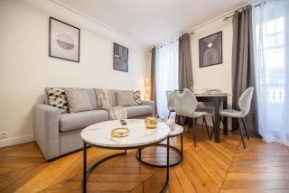 CIA - rue du Colisée, near Champs Élysées - Paris - 0