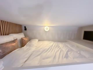CIA - Mezzanine Studio by Arc de Triomphe - Paris - 7