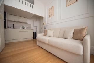 CIA - Mezzanine Studio by Arc de Triomphe - Paris - 4