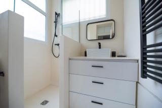 CIA - Mezzanine Studio by Arc de Triomphe - Paris - 1