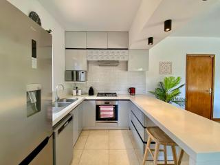 Modern Villa with Private Pool - 7