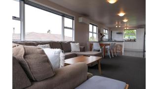 3-bedroom 2-bathroom Bright & Sunny Family home - Auckland - 4