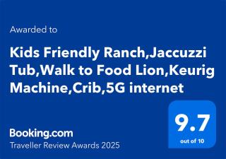 Kids Friendly Ranch,Jaccuzzi Tub,Walk to Food Lion,Keurig Machine,Crib,5G internet - Cary - 4