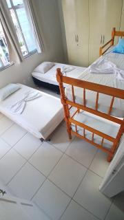 quartos num apartamento próximo a praia da Barra - 5