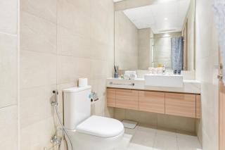 Bright Urban Studio with Views - 1