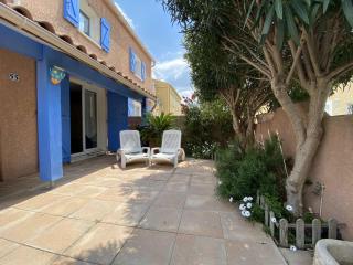 Pavillon tout confort à 30 m du bras de mer GA100-055 - 0