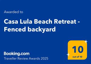 Casa Lula Beach Retreat - Fenced backyard - Arecibo - 9