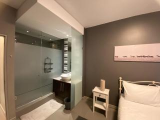 Cozy Haven at The Tyrwhitt - 9