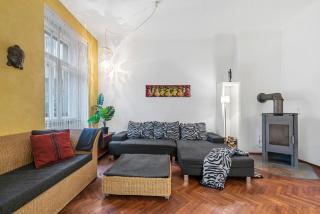 2 Bedroom Vintage Apartment, Garden, near Schönbrunn - Vienne - 0