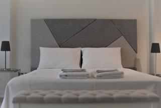 Stylish Boutique Loft With Private Balcony - Athens - 2