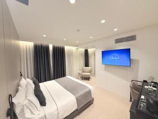 Central Inn Hotel - Tirana - 1