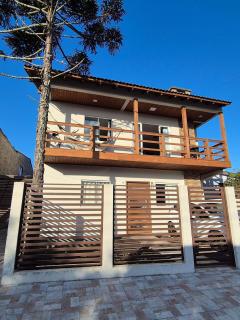 Casa no segundo andar na Praia da Cal com ar e sacada - Torres - 8
