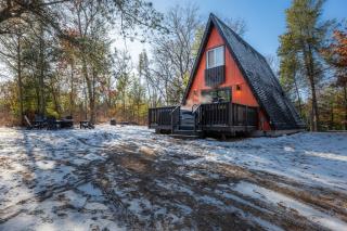 Timber Haven Aframe Cabin - Brand New Hot Tub - 9