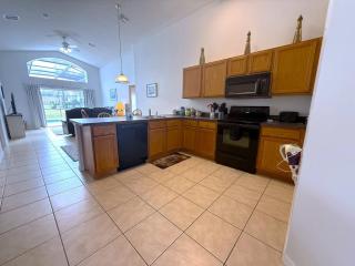 Southern Dunes Villa with Golf Course View - Haines City - 4