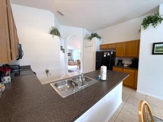 Southern Dunes Villa with Golf Course View - Haines City - 8