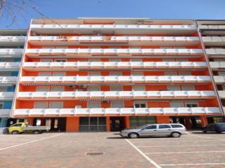 Renovated apartment with balcony - 2