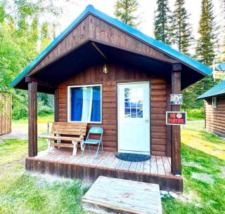 Triple G’s Resort - Cabin 9 - Pinnacle - 0