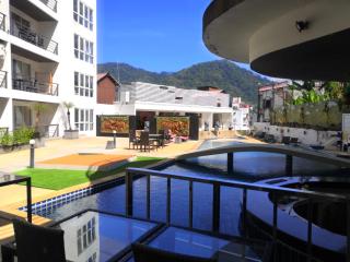 Private apartment at Bayshore by Lofty - 8