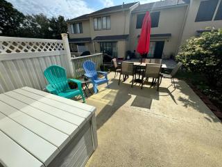 2 BD 2 and half BA Two Story Beach Haven Pet Friendly with Golf Cart - Panama City Beach - 8