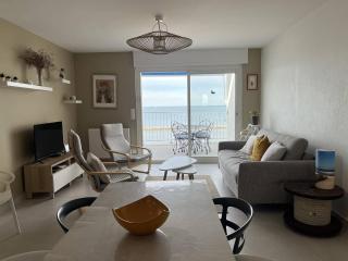 AS21932 - Appartement P3 magnifique Vue Mer en dernier étage sur le Front de Mer - Le Grau-du-Roi - 3