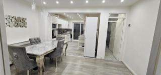 Spacious & Modern 2-Bed House in Dagenham - Dagenham - 5