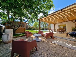 VILLA HELIOSEA, piscine chauffée, jacuzzi, terrain de pétanque - 5