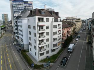 Downtown Dream 2 5BR with Balcony and Style BA 51 - Zurich - 0