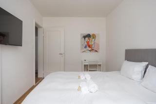 Downtown Dream 2 5BR with Balcony and Style BA 51 - Zurich - 5