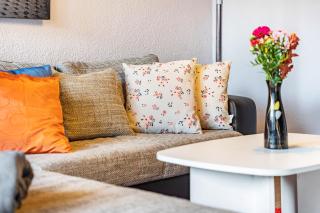 Große Ferienwohnung mit Garten - - 6