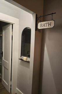 Trout Creek Cottage - Bristol - 1