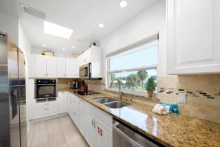 Gone Coastal by Sun Palace Vacations - Fort Myers Beach - 2