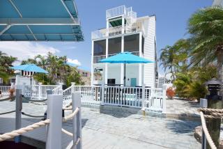 Sunny Canal by Sun Palace Vacations - Fort Myers Beach - 9