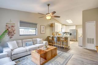 Dtwn Palm Harbor Condo Walk to Water! - Palm Harbor - 0