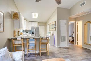 Dtwn Palm Harbor Condo Walk to Water! - Palm Harbor - 3