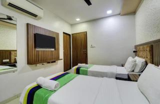 Hotel Glace Near International Airport New Delhi - New Delhi - 4