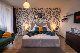 The Black & Green Retreat - Brno - 5