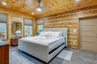Close to Hiking and Attractions Smoky Mtn Cabin - Pigeon Forge - 3