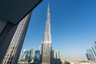 Stunning Burj Khalifa & Fountain Views - Luxury 2BR - 5 minutes walk to Dubai Mall - 6