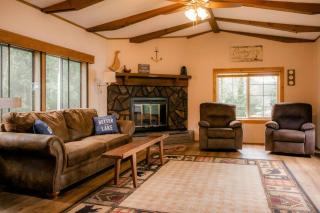 3BR waterfront lake house with dock, gazebo, boats - Oxford - 9