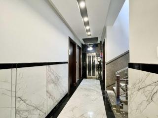 Hotel Center Point Near Park - Bhubaneshwar - 2