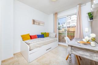 Coastal Escape & Sea Views by Hostlovers - Manilva - 5